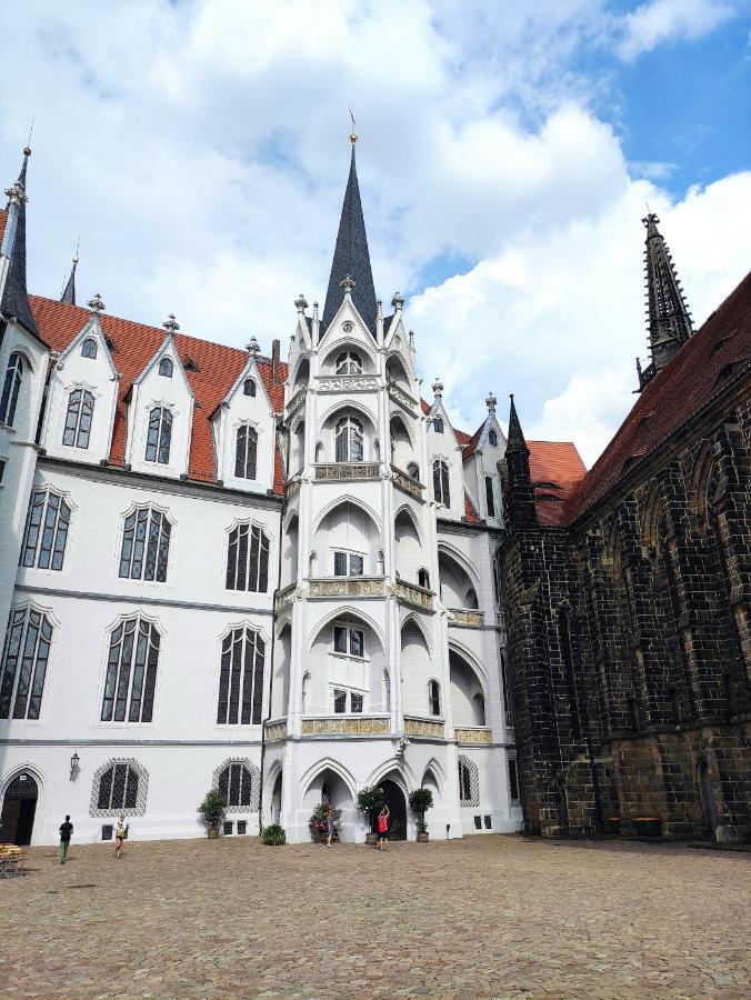 Goldrausch - Glanzvolle Ferienwohnung In Meissen Am Lutherplatz Экстерьер фото